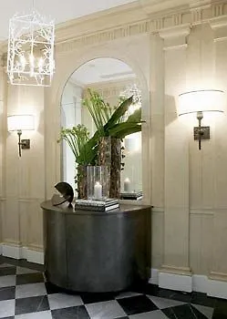 ****  Hotel Recamier Paris France